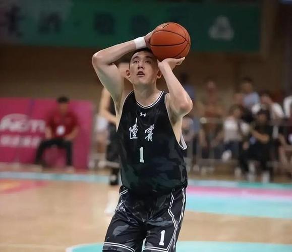 付豪22分4篮板，莫兰德20分15篮板辽宁本钢客场102：94击败福建晋江文旅