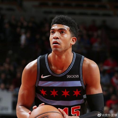 nba钱德勒哈奇森，钱德勒哈气森？